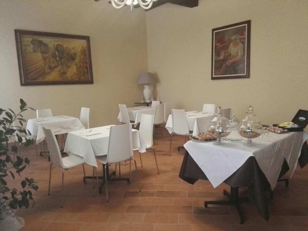Locanda Al Portone Скандиано Экстерьер фото