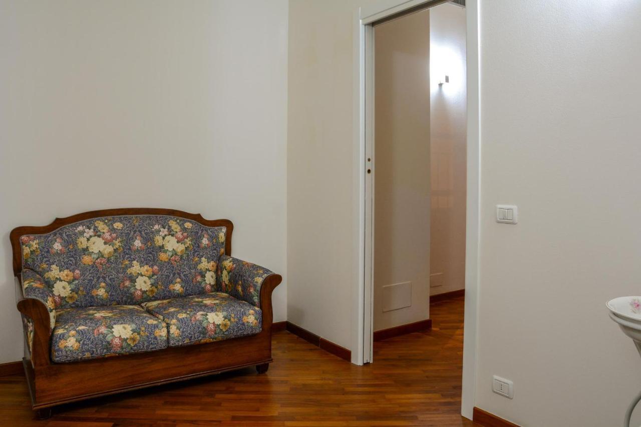 Locanda Al Portone Скандиано Экстерьер фото