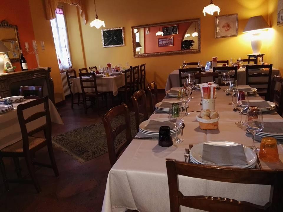 Locanda Al Portone Скандиано Экстерьер фото
